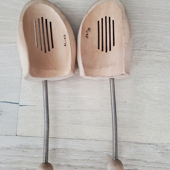 German Wooden Shoe Trees / Shoe Spanners - Picture 2 of 2